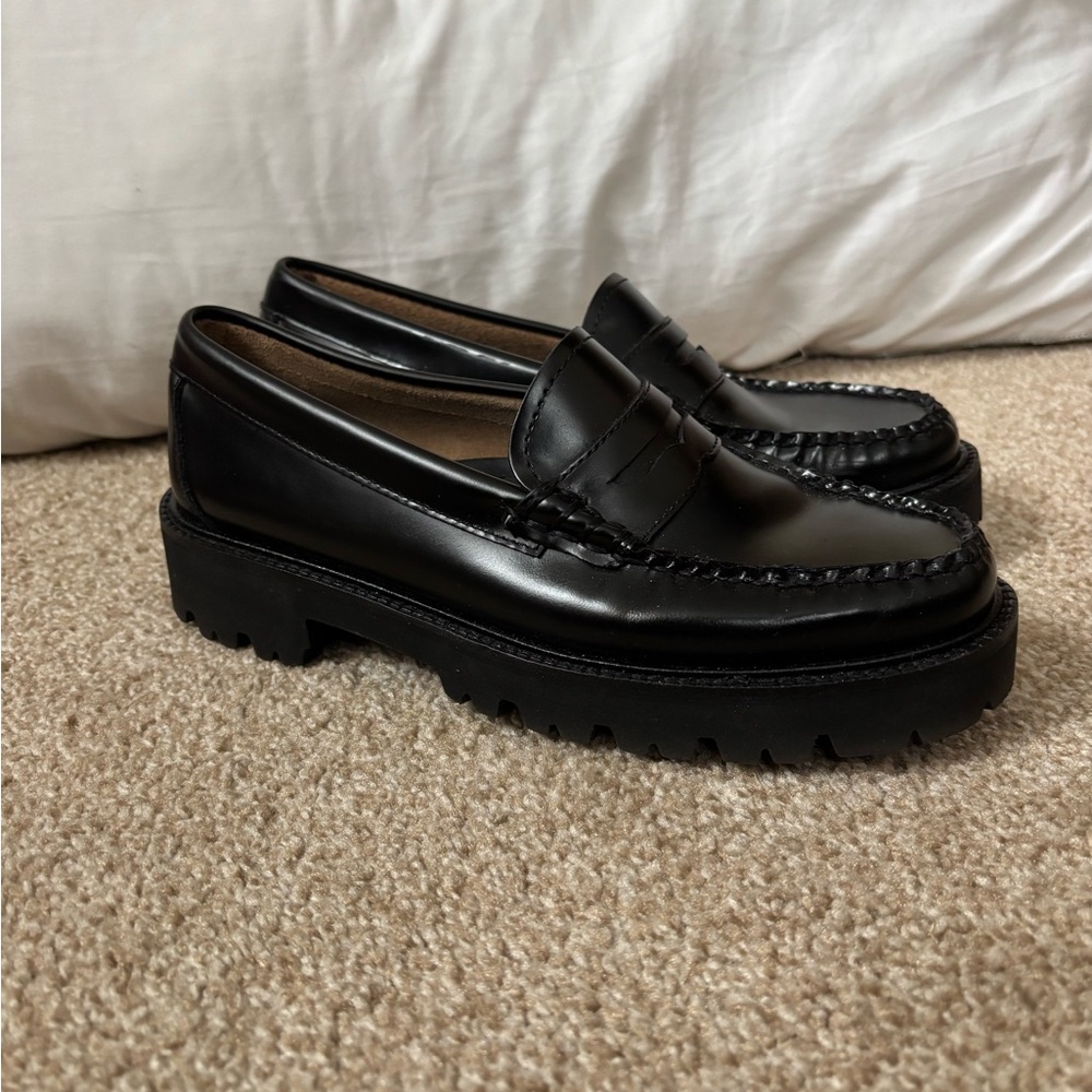 G.H. Bass Black Leather Weejuns Whitney Loafers